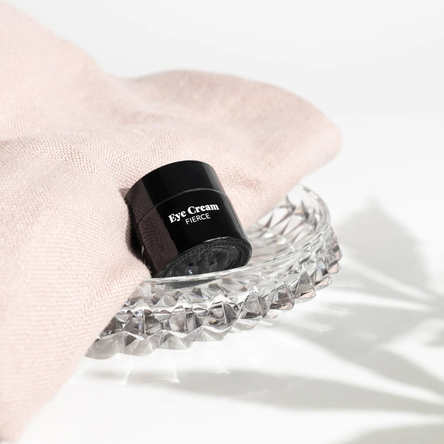 CBD Eye Cream - Hyaluronic Acid