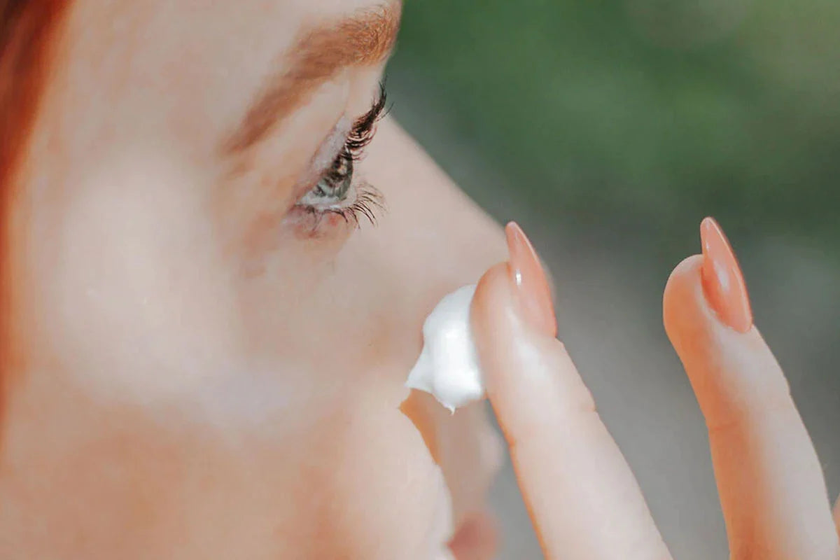 woman using night cream